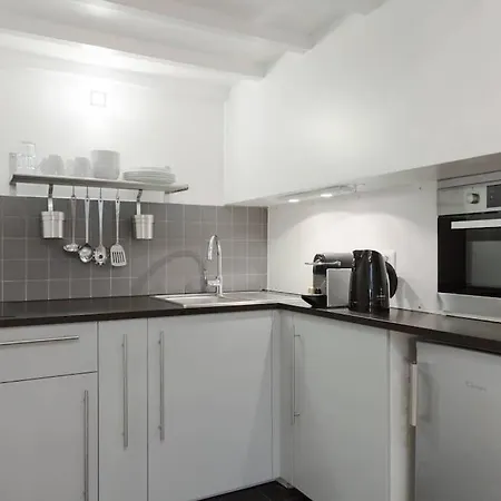 Avec Beaux Volumes Cœur Du Marais Appartement Paris