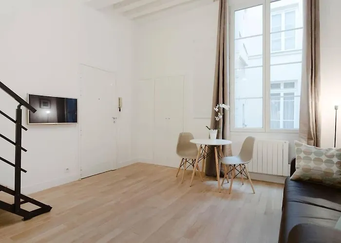 Avec Beaux Volumes Cœur Du Marais Appartement Paris